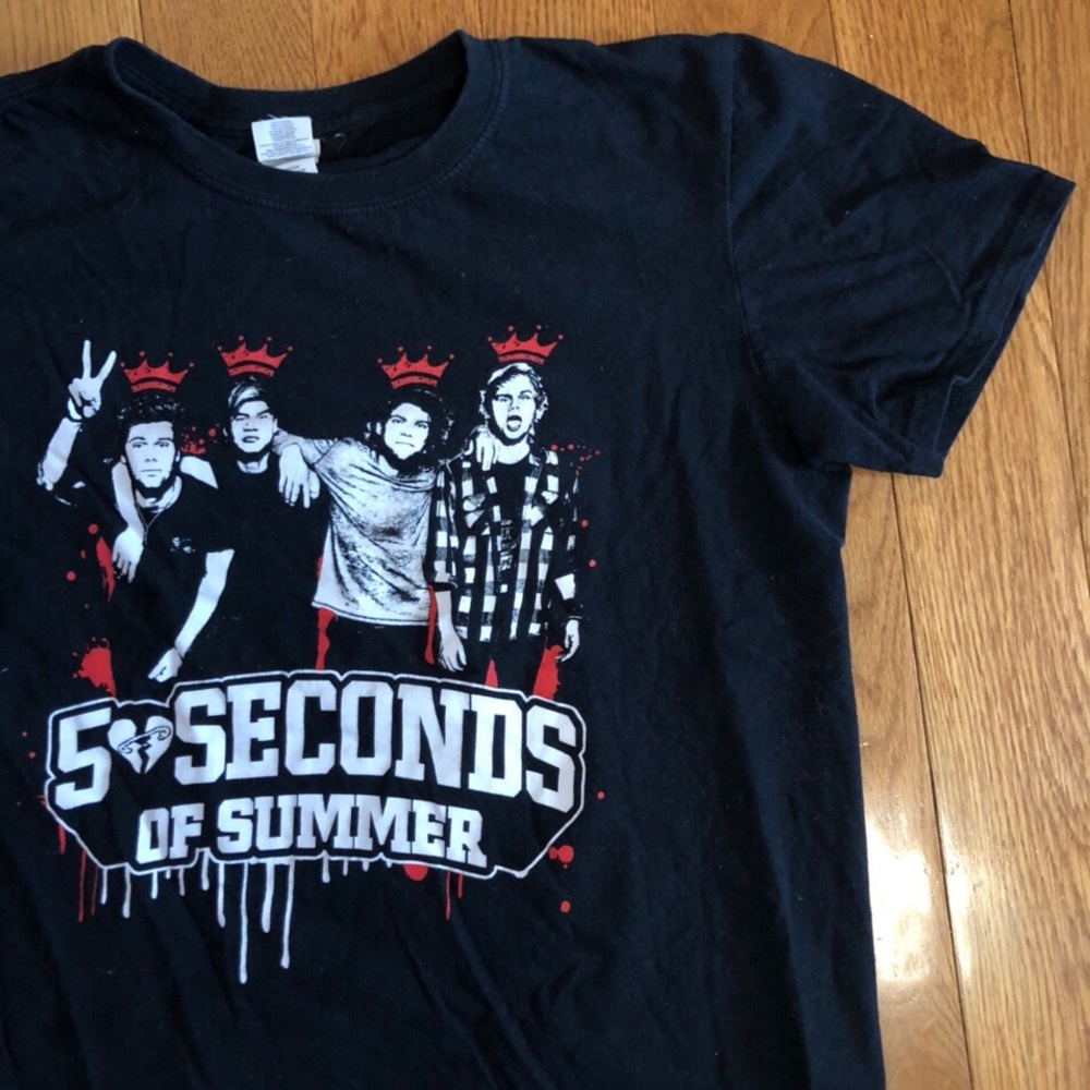 5SOS BAND TEE